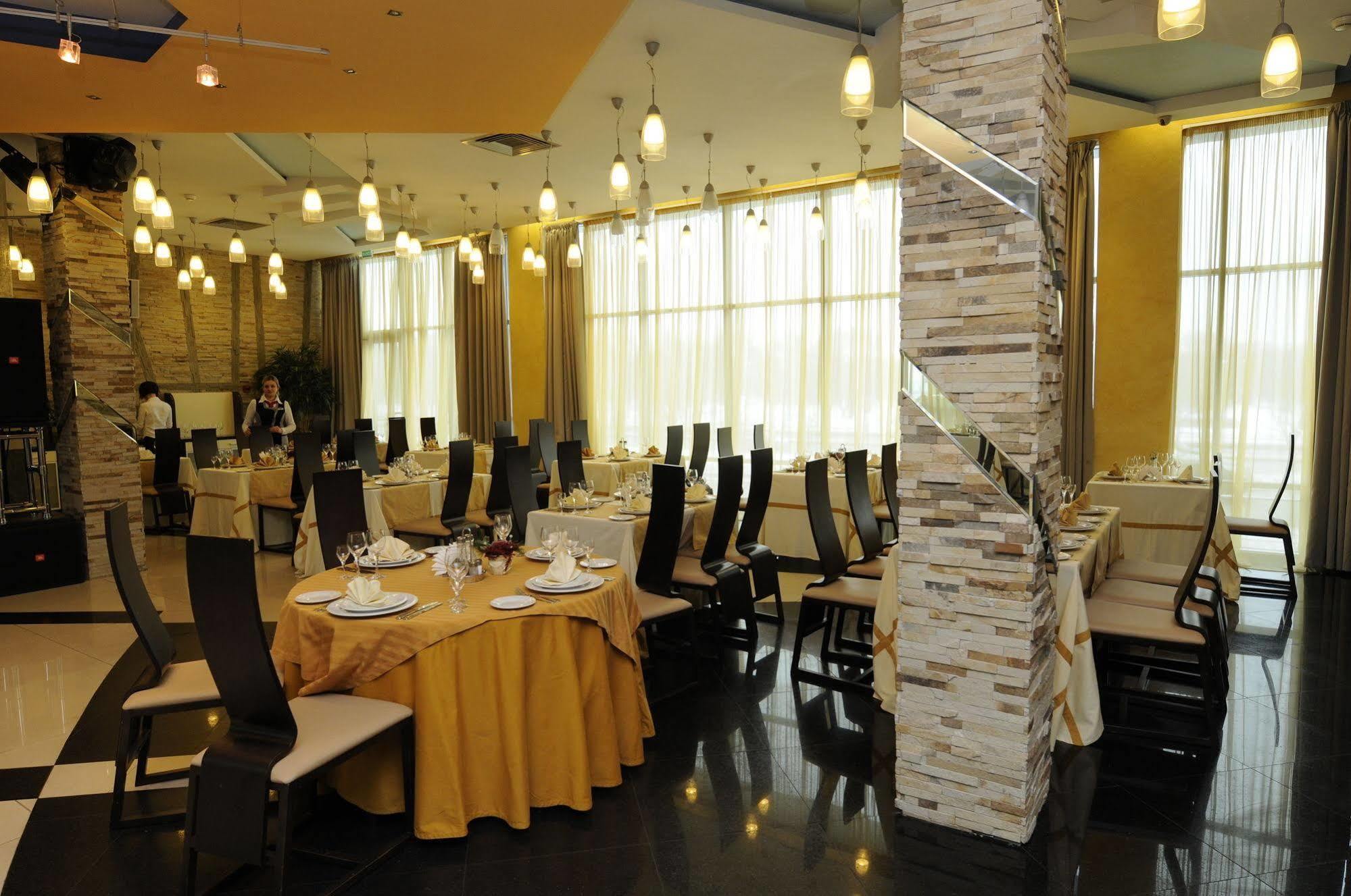 Victoria Hotel & Business Centre Μινσκ Εξωτερικό φωτογραφία